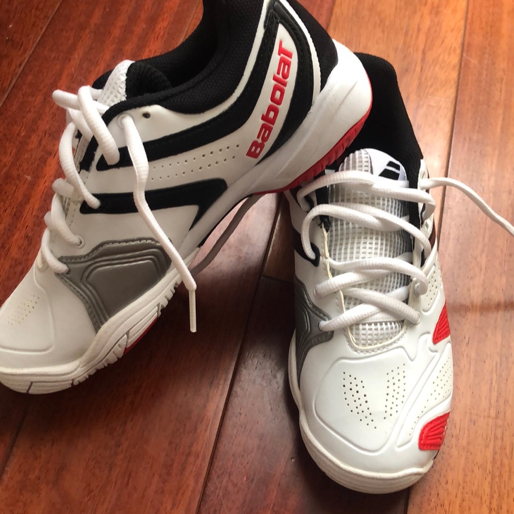 Youth tennis sneakers-new! - Picture 1 of 5